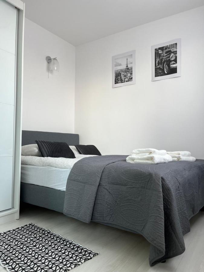 Warsaw Inside Solec With Private Parking Apartment Exterior foto