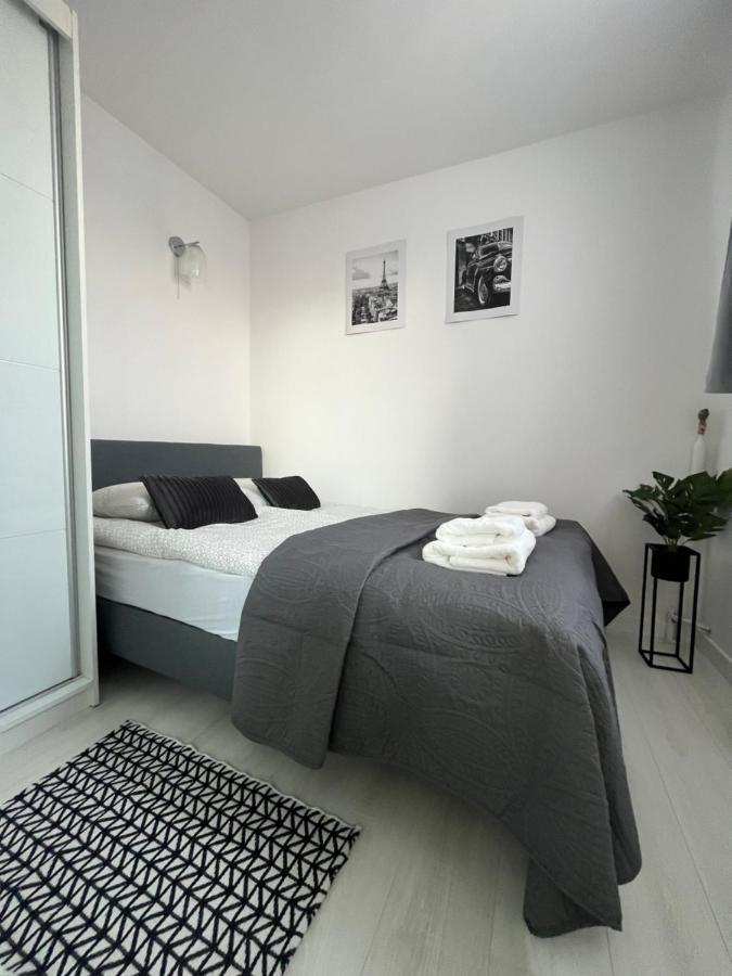 Warsaw Inside Solec With Private Parking Apartment Exterior foto
